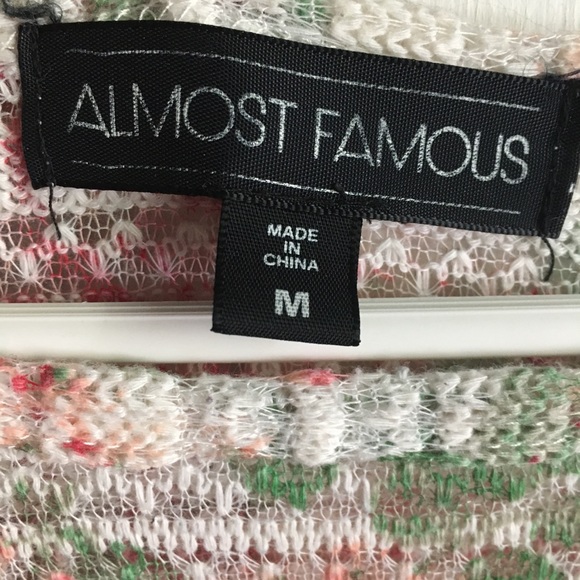 Rose Lace Top | Almost Famous - Picture 3 of 3